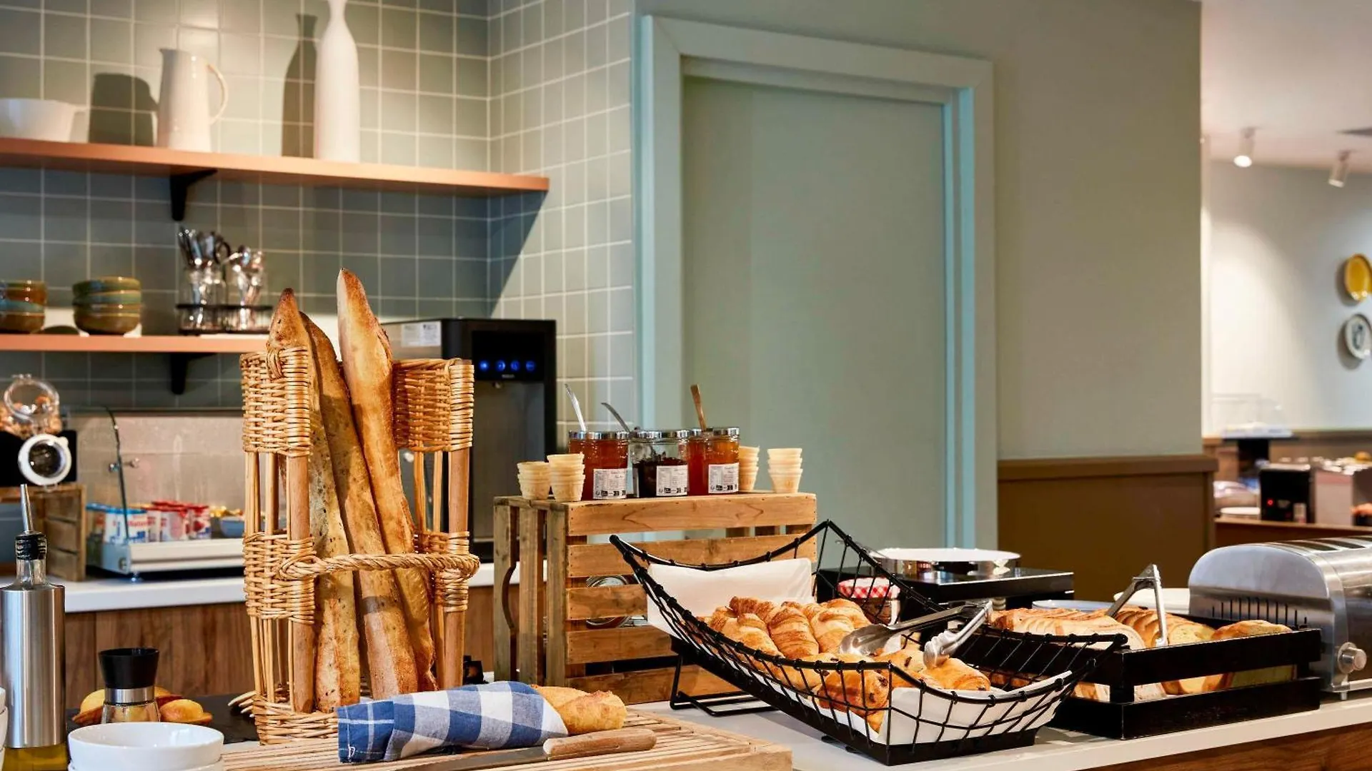Adagio Buttes Chaumont Aparthotel 3*